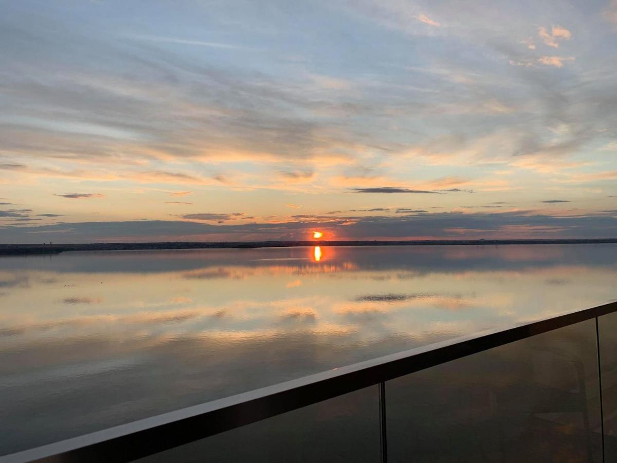 Apartment Sunset Lake View 마마이아 외부 사진