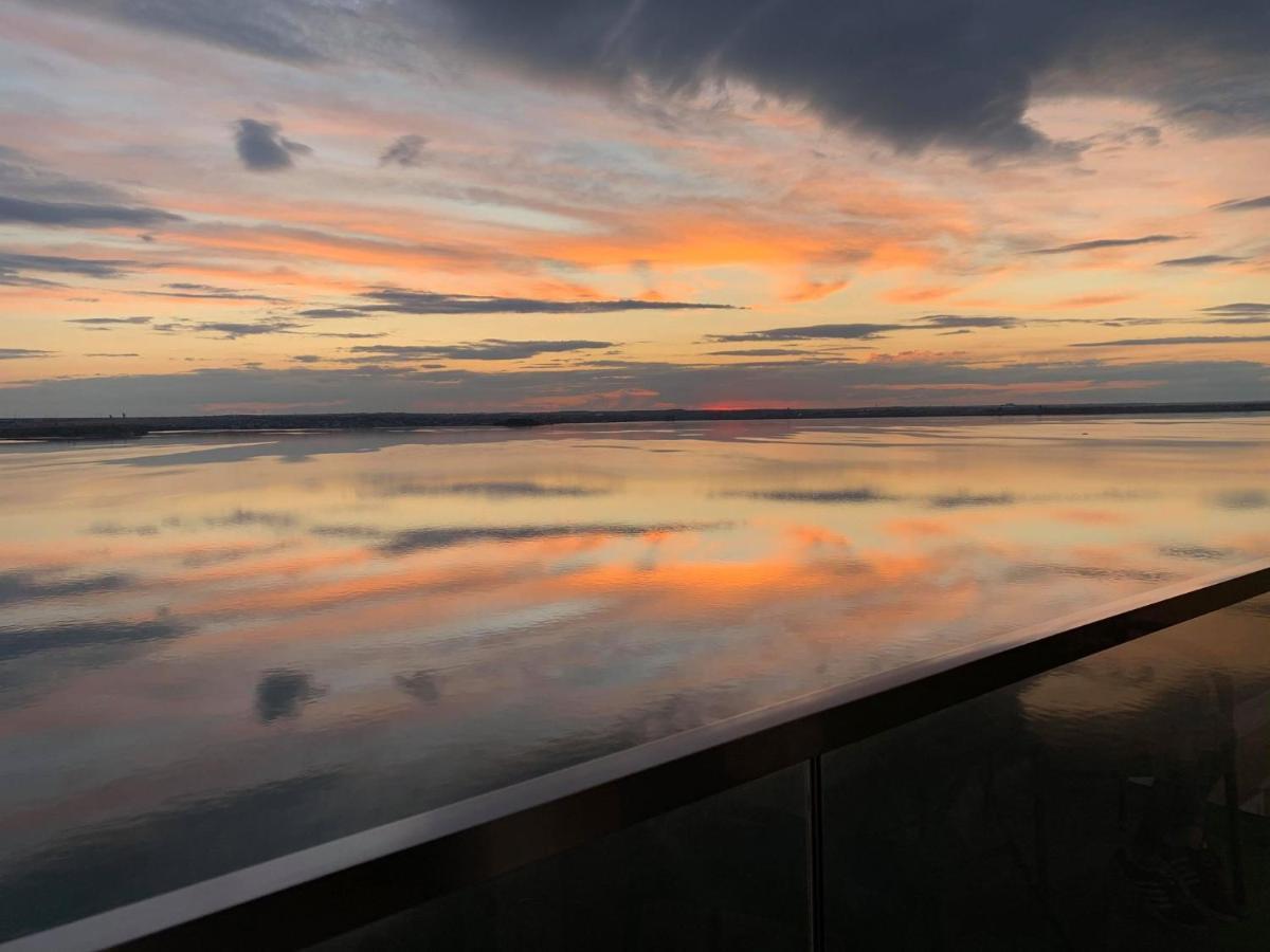 Apartment Sunset Lake View 마마이아 외부 사진
