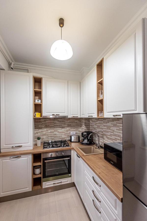 Apartment Sunset Lake View 마마이아 외부 사진