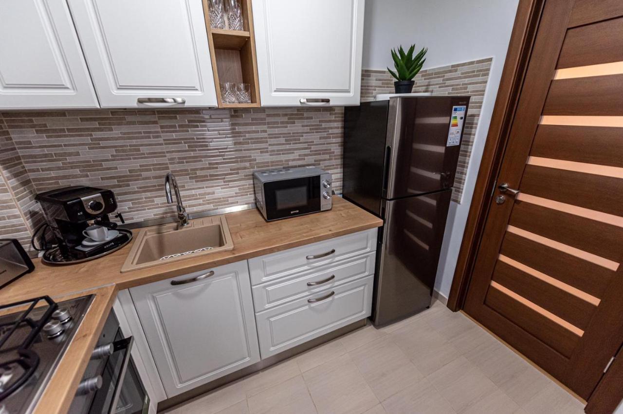 Apartment Sunset Lake View 마마이아 외부 사진